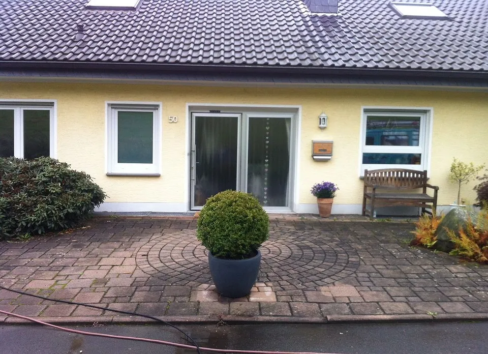 Vorher: Hof am gelben Haus