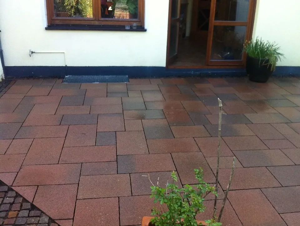 Nachher: Terrasse aus Betonplatten